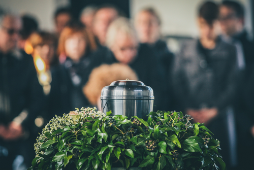 How to Choose and Buy a Cremation Urn